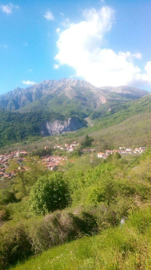 B&B La Bredia Fivizzano Exteriör bild